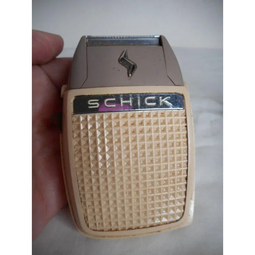 Vintage Schick Super Honed Electric Razor in case